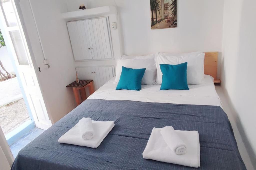 Vakantiehuis Town House With Rooftop Jacuzzi Rhodes City